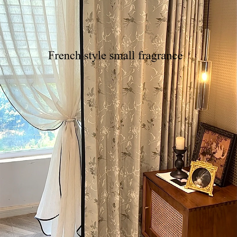 Tenda con bordo nero ad alta p - Home Fragrance In French recensione e prezzo